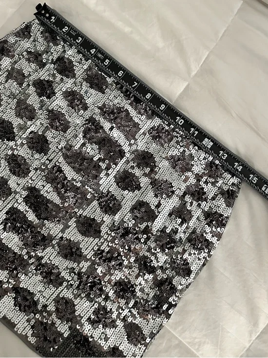 EXPRESS Sequin Leopard Print Mini Skirt - Silver/Pewter - Picture 9 of 11